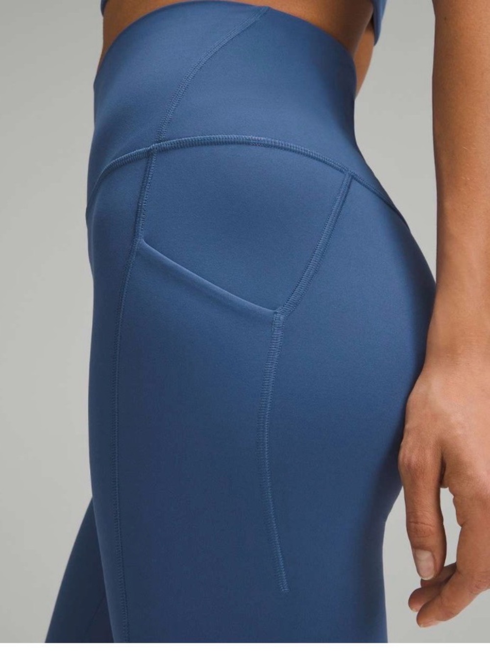 Lululemon Align High-Rise Pant legging with Pockets 23"
Pitch Blue Size 6